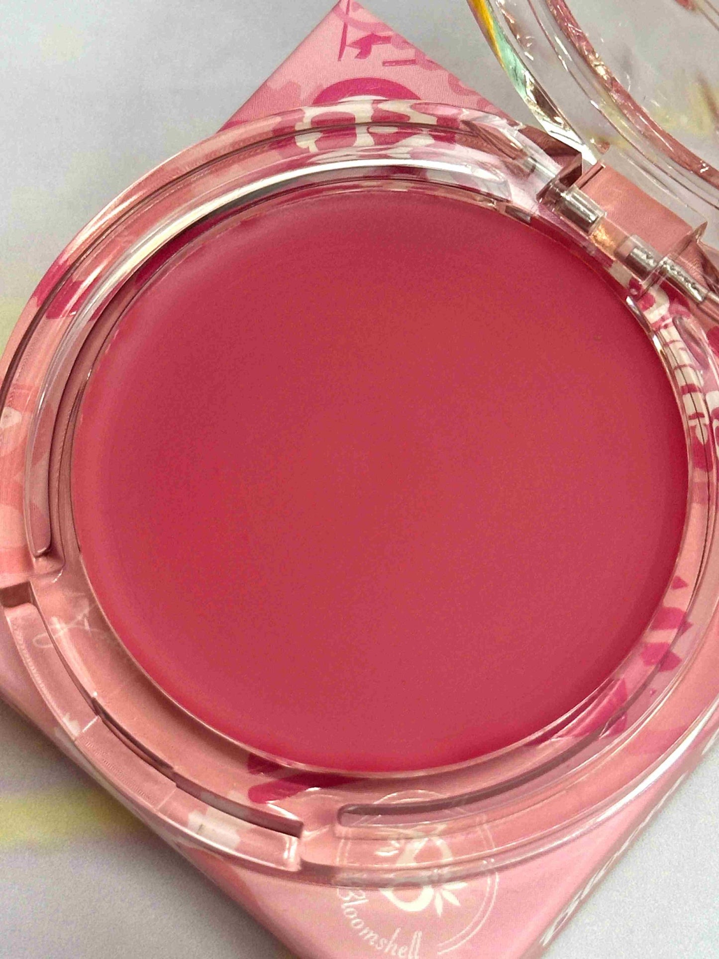 Rubor en crema Bloom Crush Bloomshell
