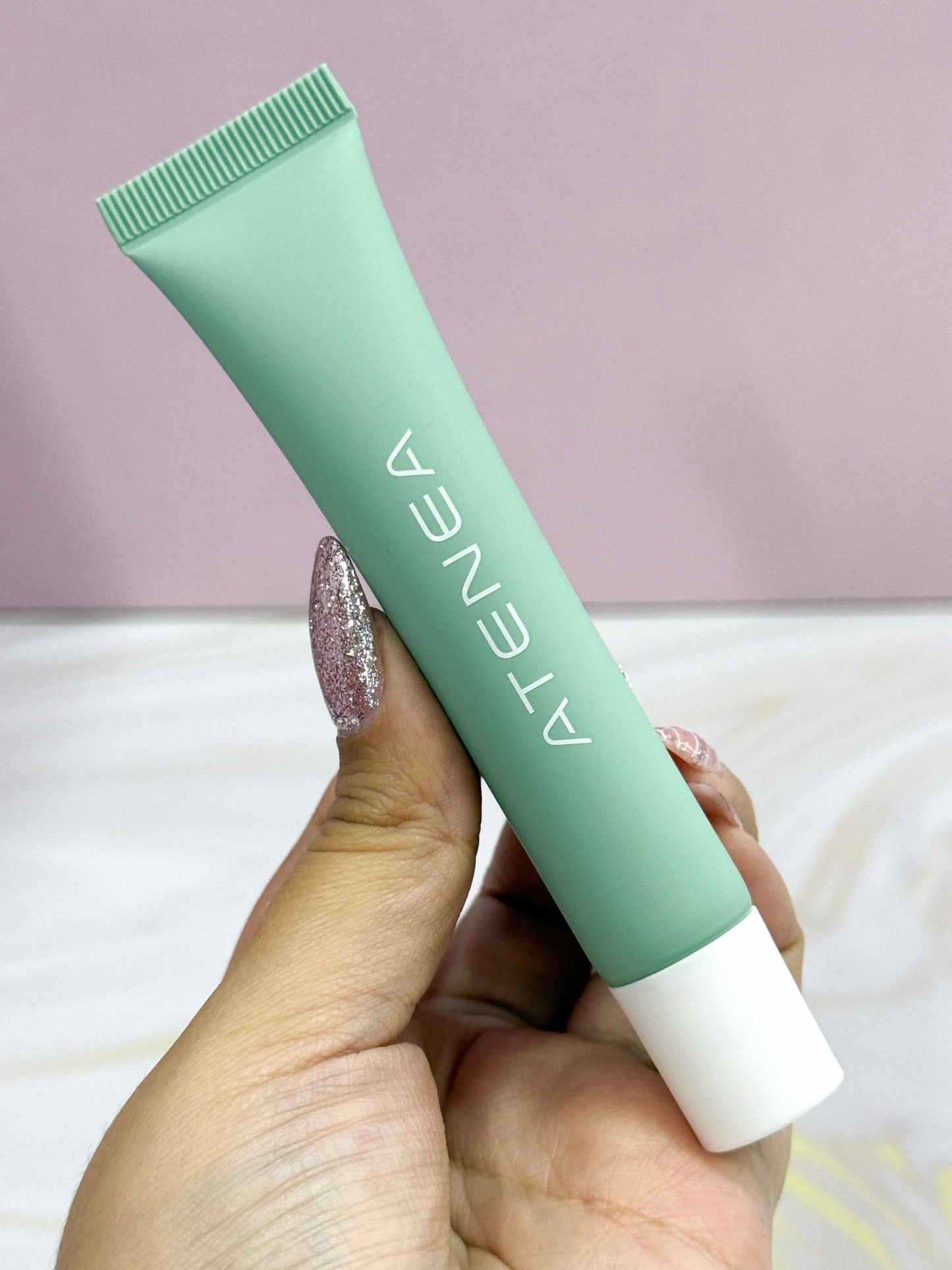 Lip Balm con péptidos Atenea