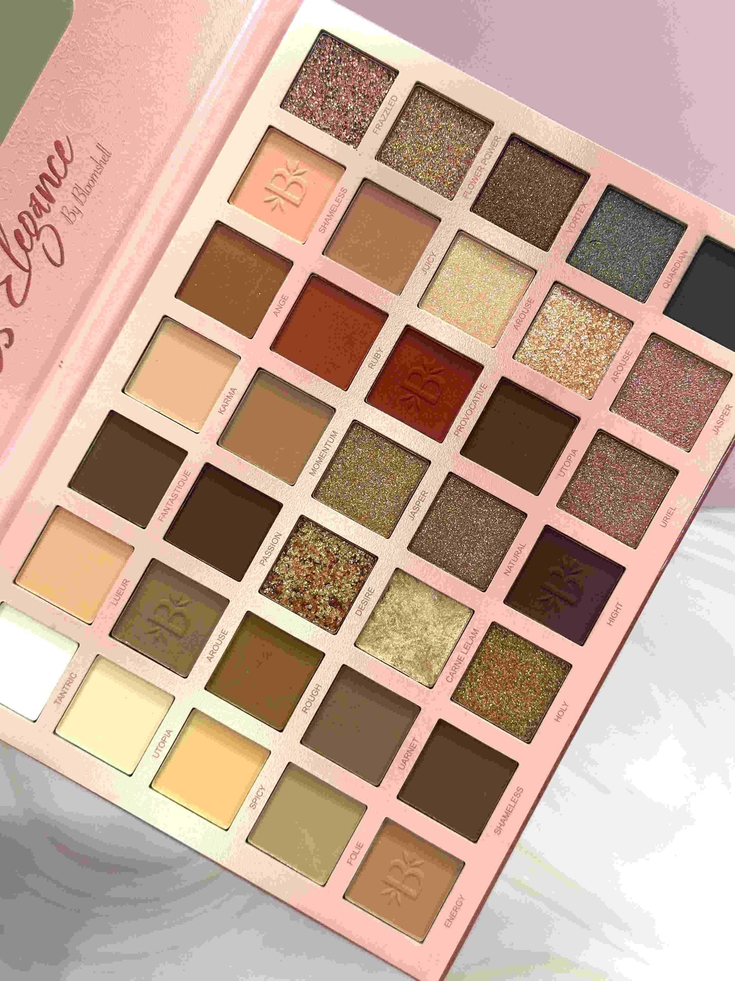 Paleta Miss Elegance x35 tonos Bloomshell