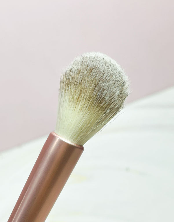 Bloom Brocha polvo suelto + iluminador Bloomshell