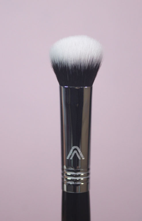 Brocha de corrector/contorno JL23 Atenea