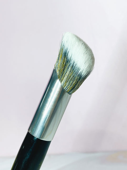 Brocha de rubor y contorno B70 Montoc