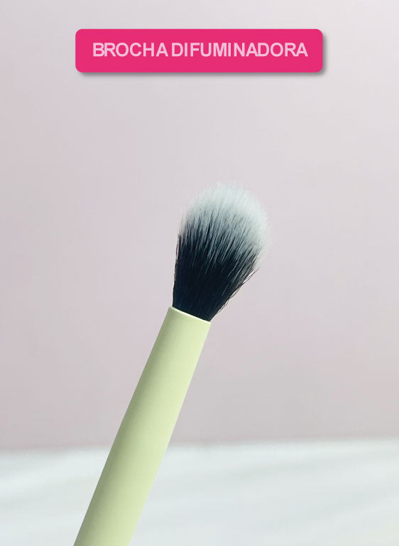 Brocha Duo Glam plana para productos cremosos/difuminadora DB12 Atenea