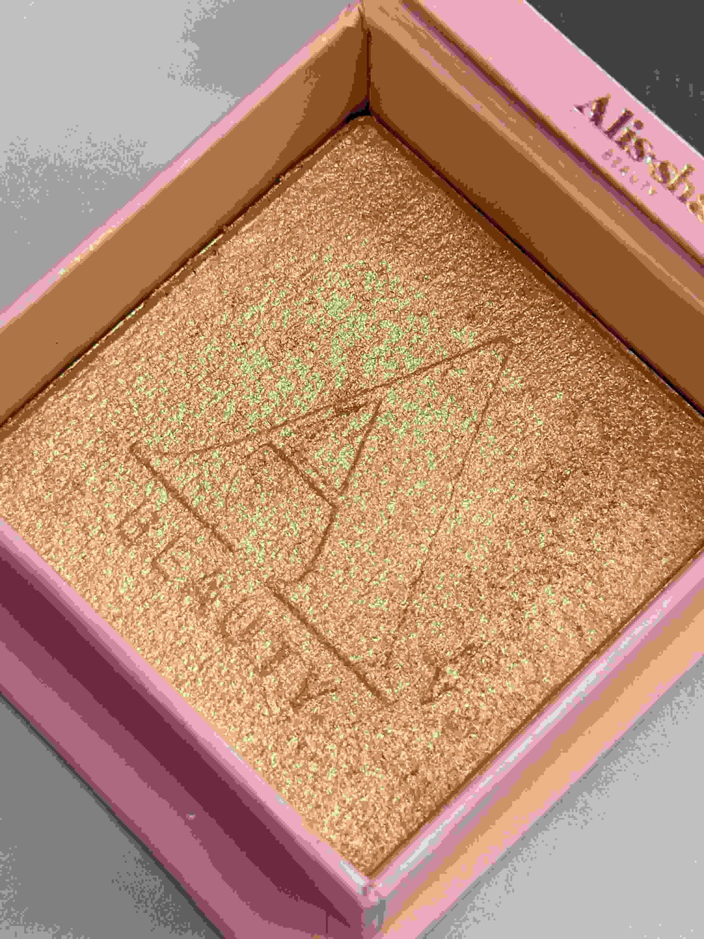 Iluminador Alissha Beauty
