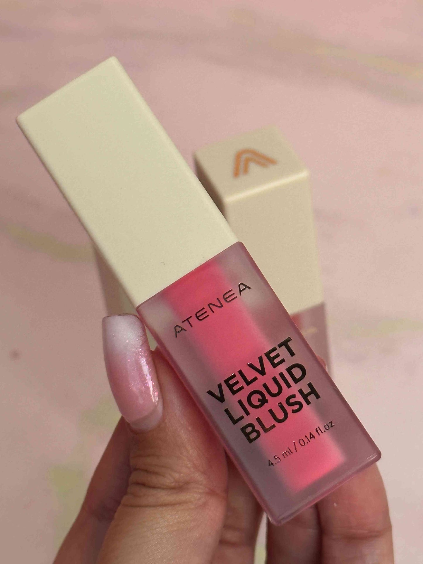Rubor liquido Velvet Atenea