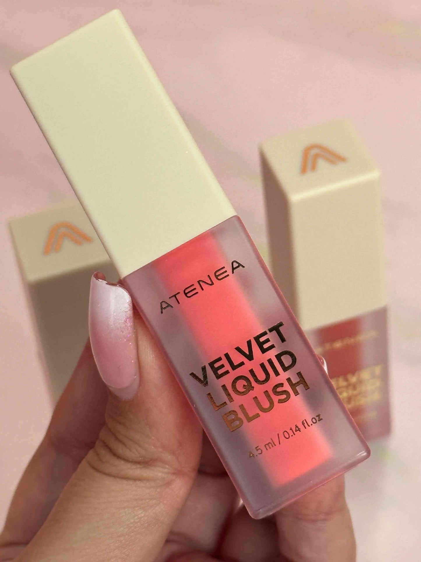 Rubor liquido Velvet Atenea