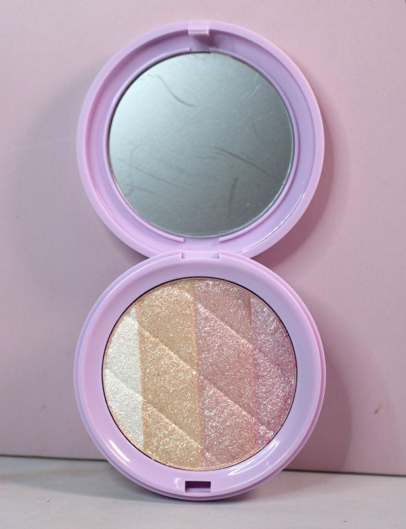 Iluminador Wonderland Glow Trendy