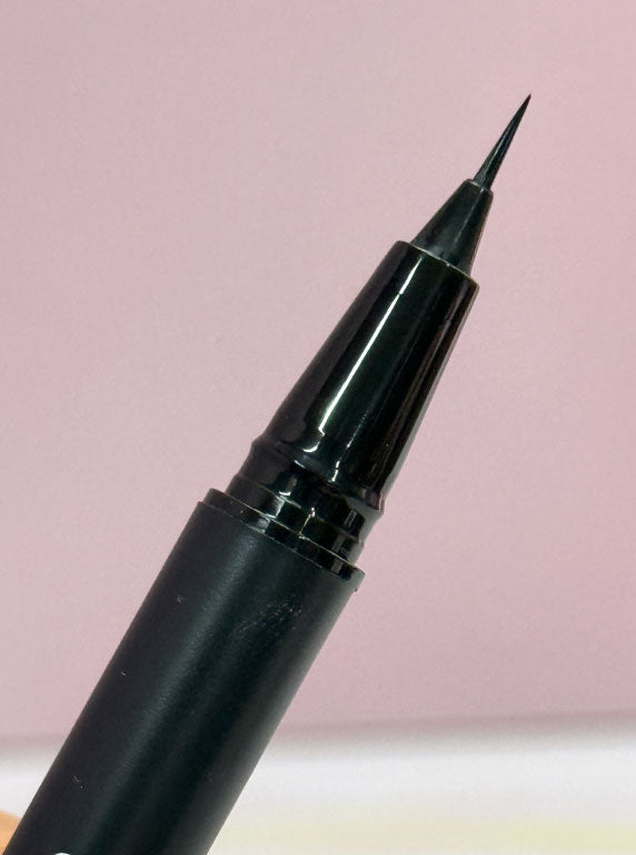 Micro Liner negro Kiaka