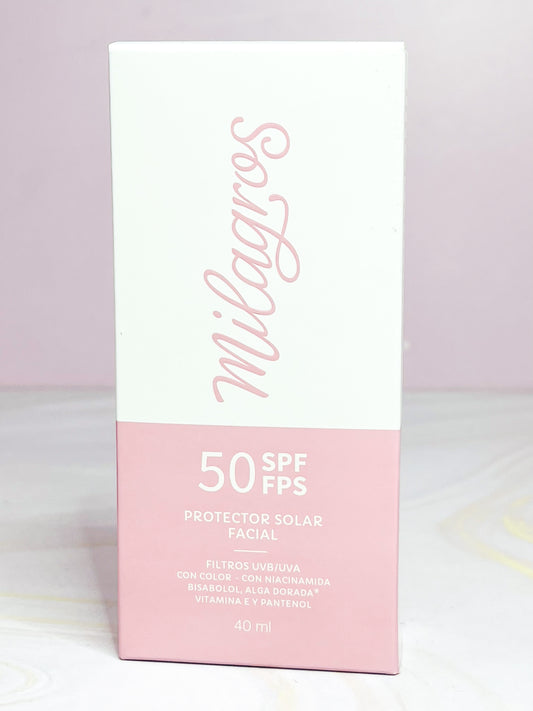 Protector solar con color Milagros