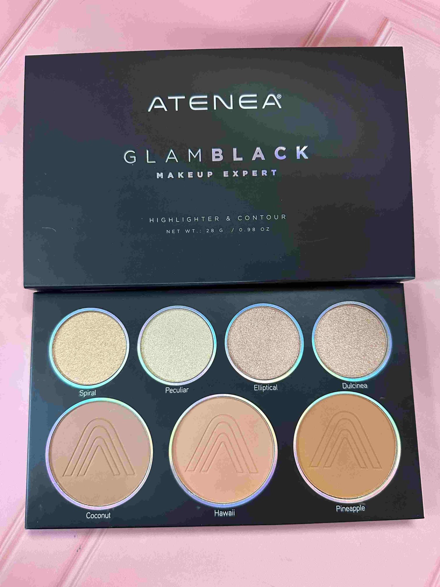 Paleta de iluminadores y contornos Glam Black Atenea