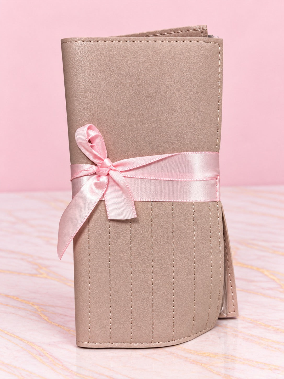Estuche x 11 Brochas Rosadas + Cosmetiquera REF OH-26-096(P8-24-01)