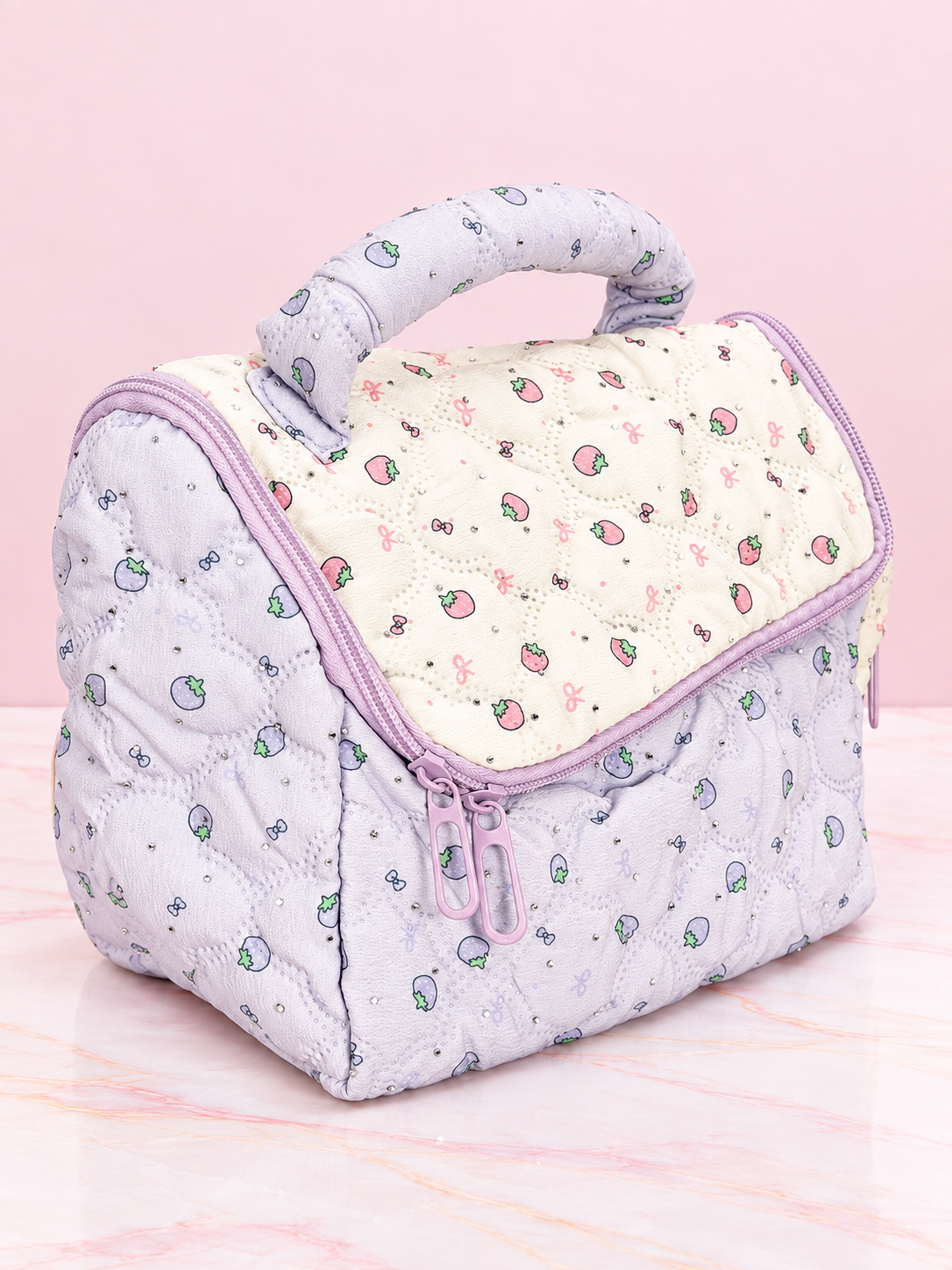 Cosmetiquera Fresitas con cargadera REF OH-26-214