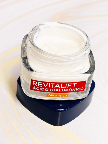 Crema Día Hidratante Rellenador Revitalift Ácido Hialurónico Loreal