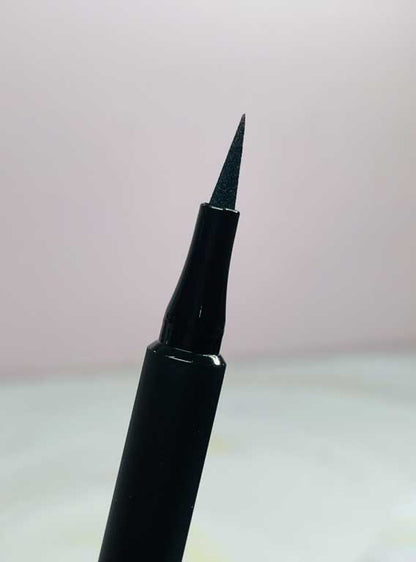Delineador en plumón Dolce Bella