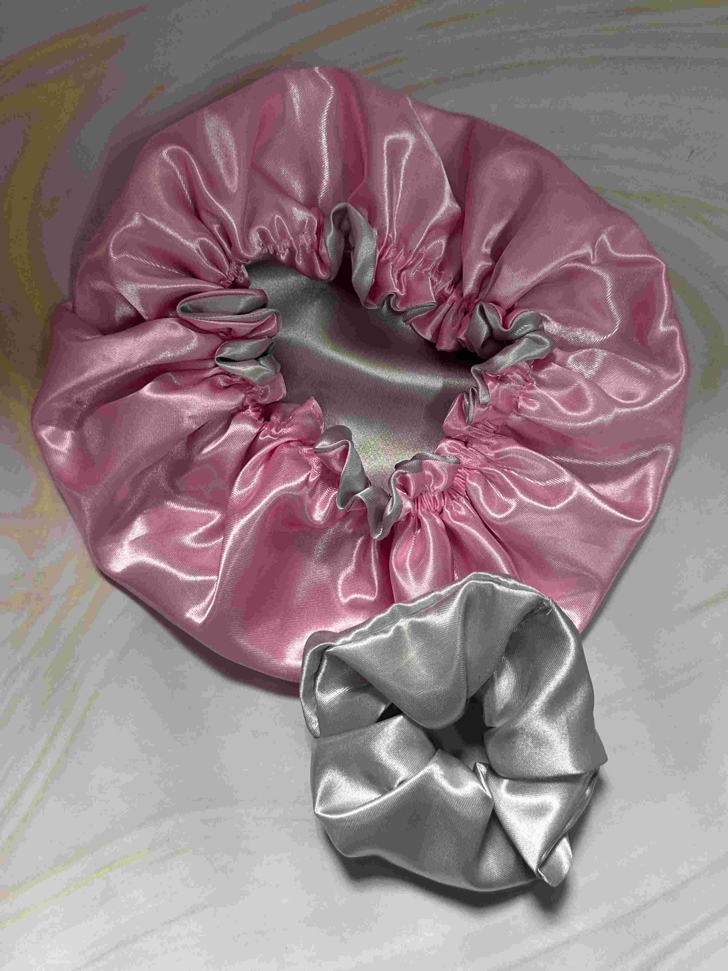 Gorro de satín + scrunchie