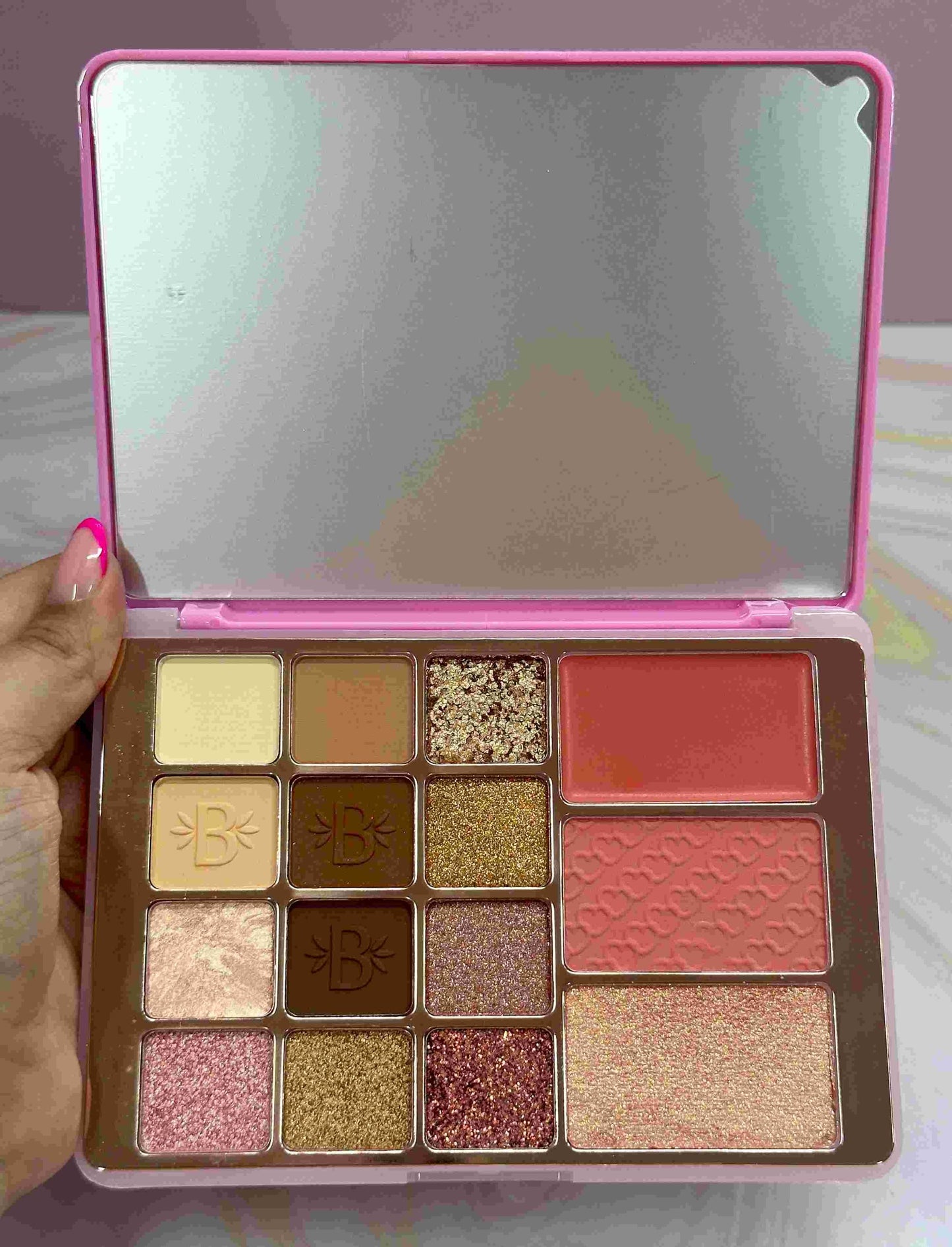 Paleta luxury Bloomshell