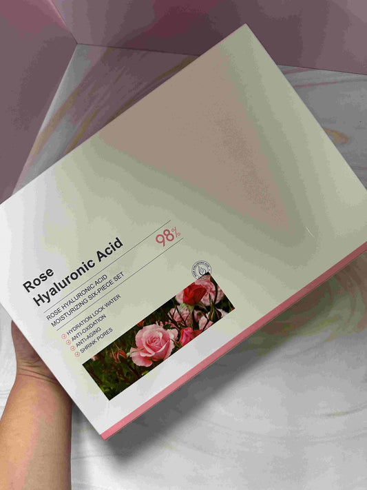 Kit de rosas y ácido hialurónico en caja Bioaqua