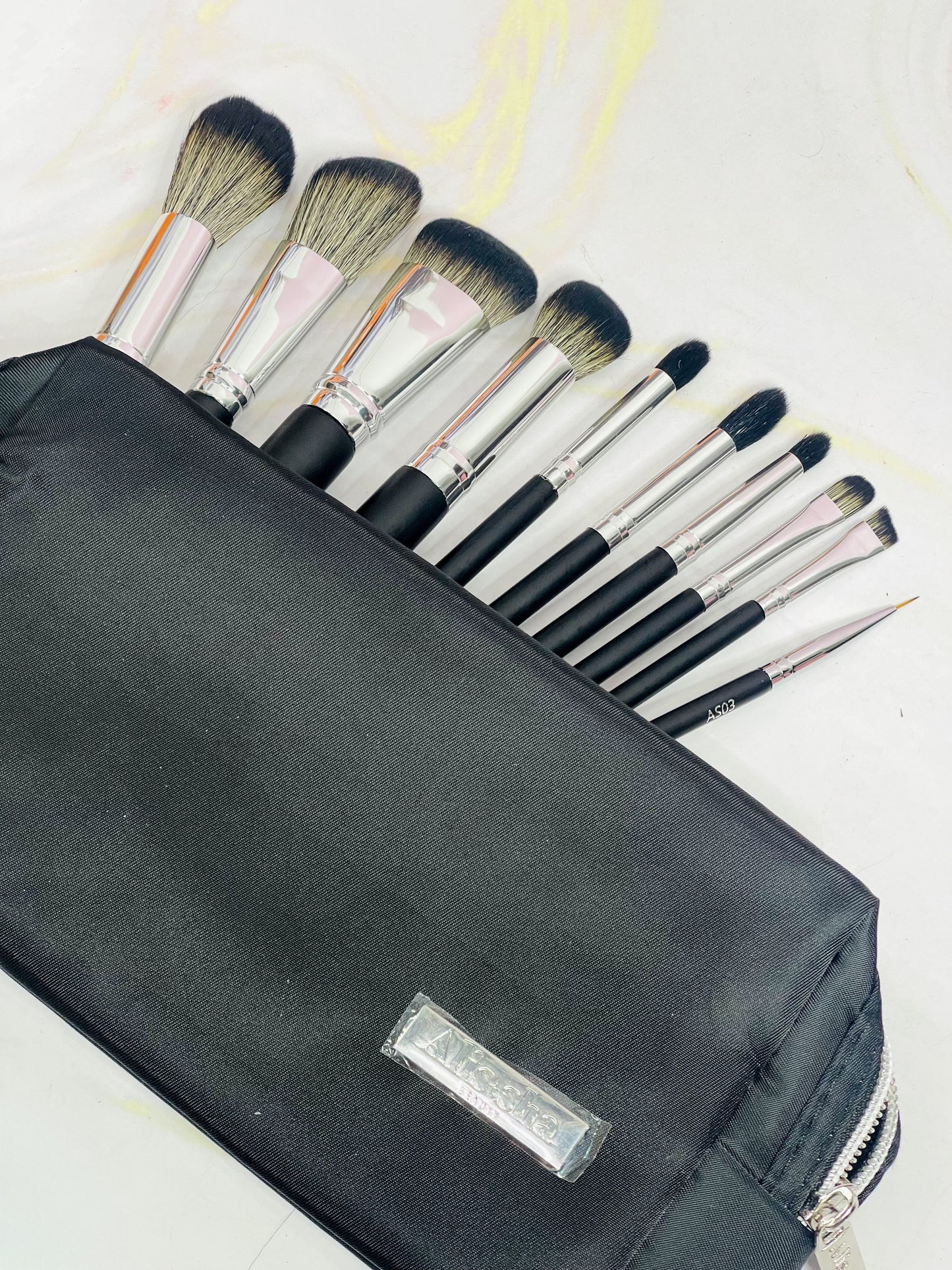 Kit de brochas profesionales negras x10 Alissha