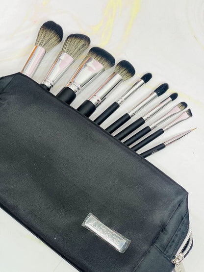 Kit de brochas profesionales negras x10 Alissha