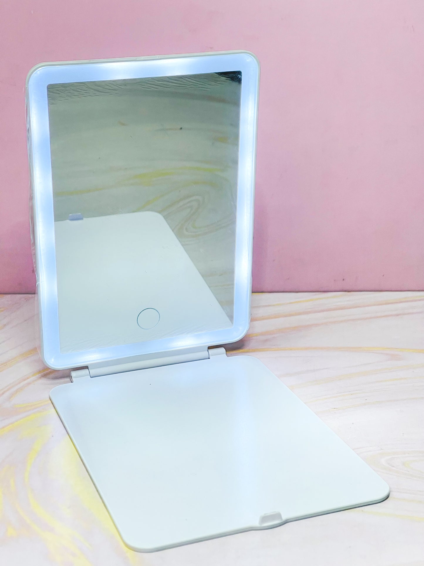 Espejo tablet con Luz y estuche Ref 35299-8