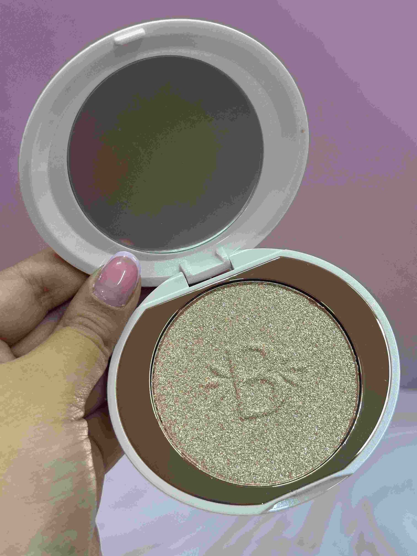 Iluminador Bloom Glow Bloomshell