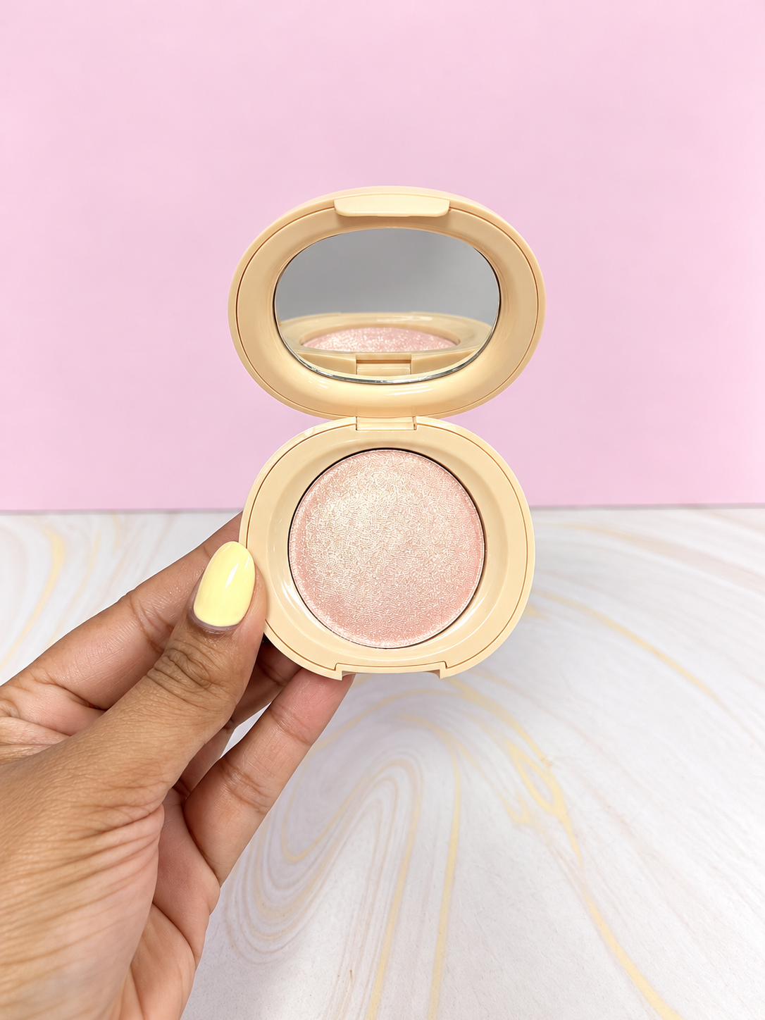 Iluminador Tapa beige Ref 734 Sagui