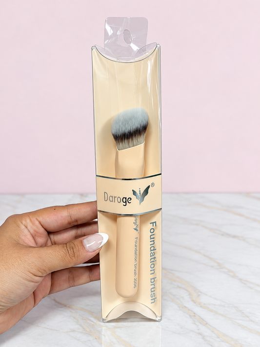 Brocha Color Beige para Base Foundation J006 REF OH-26-126 Daroge