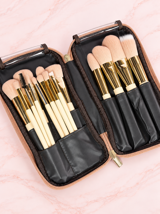 Kit de Brochas Profesionales x 15 + Cosmetiquera en Cuerina REF OH-26-093