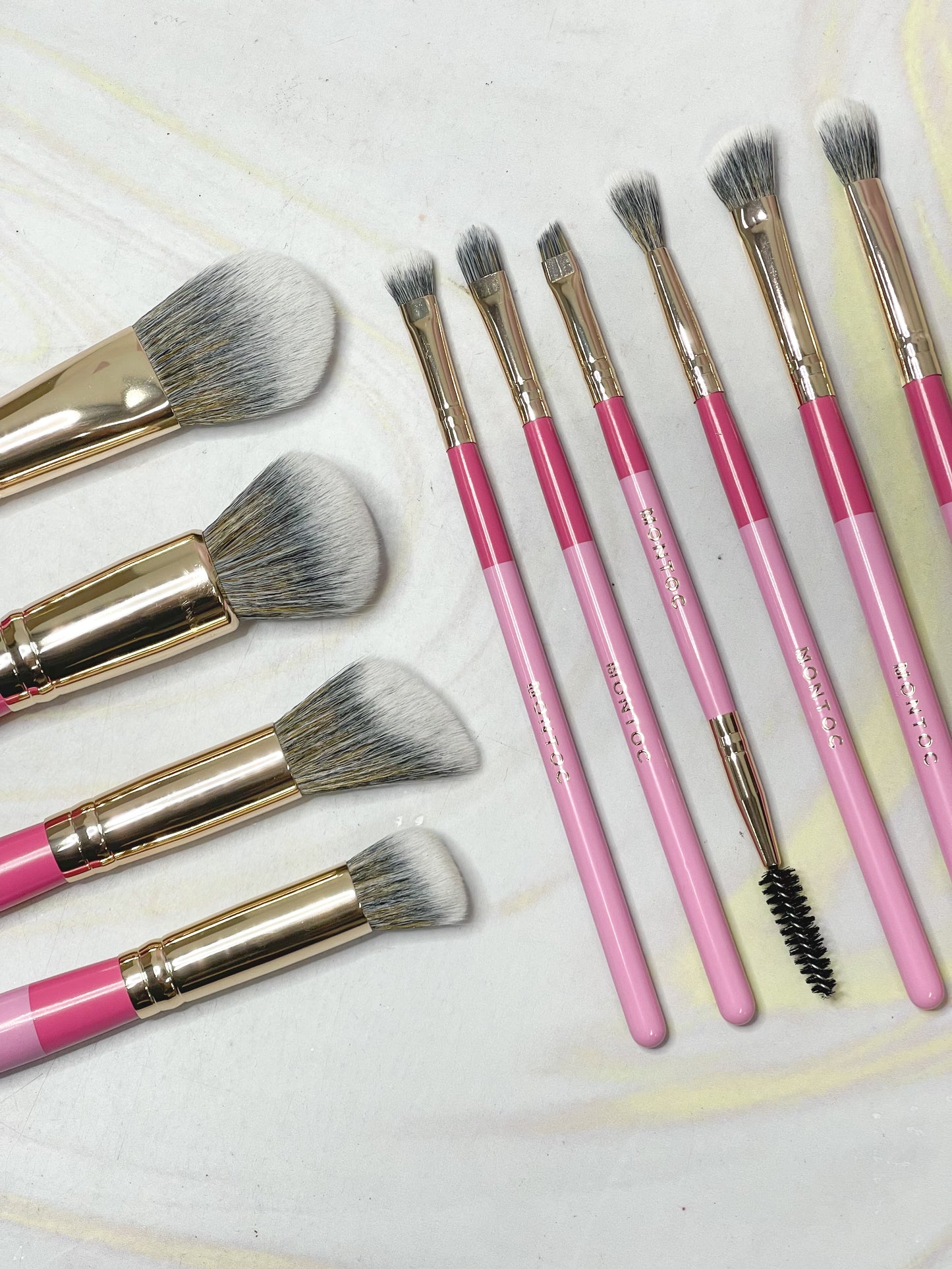 Kit de brochas Fluffy Montoc