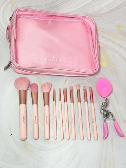 Kit de brochas, encrespador y esponja Ruby Face