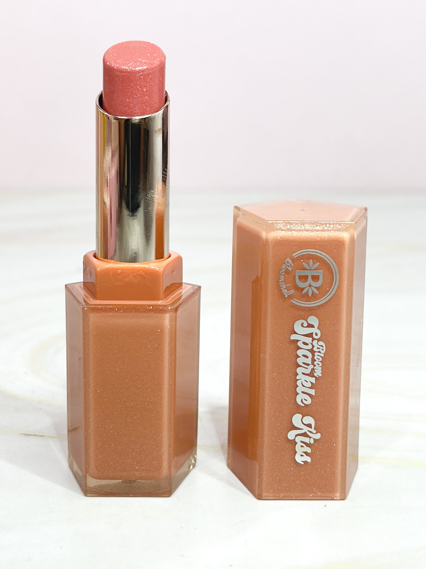 Labial Bloom Sparkle Kiss Bloomshell