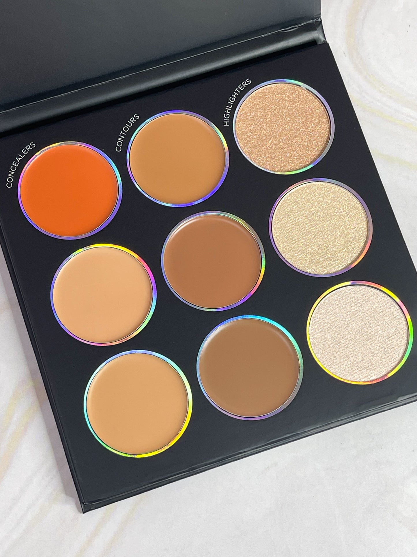 Paleta HD Skin de correctores, contornos e iluminadores Atenea