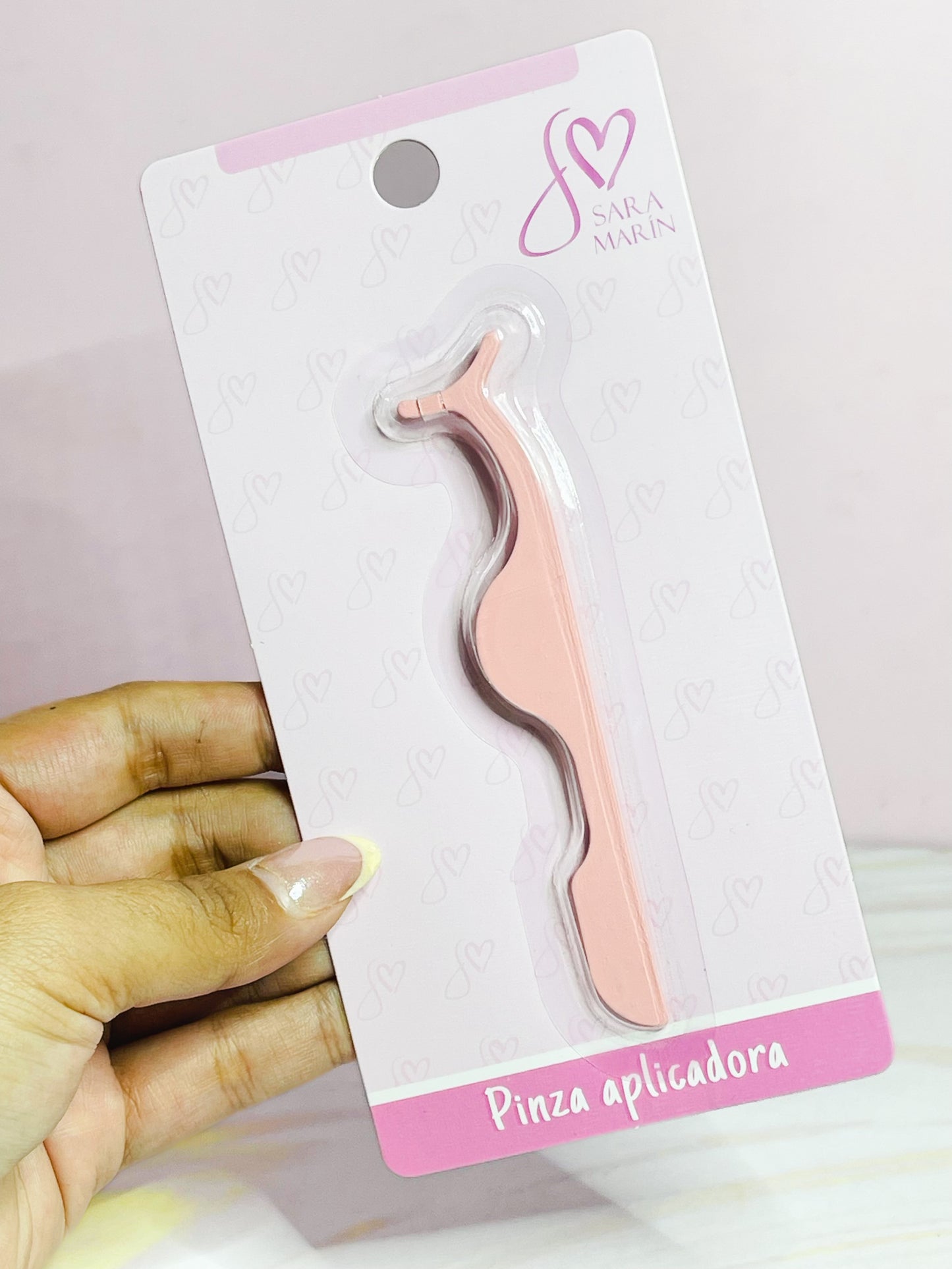 Pinza para pestañas enteras Sara Marin